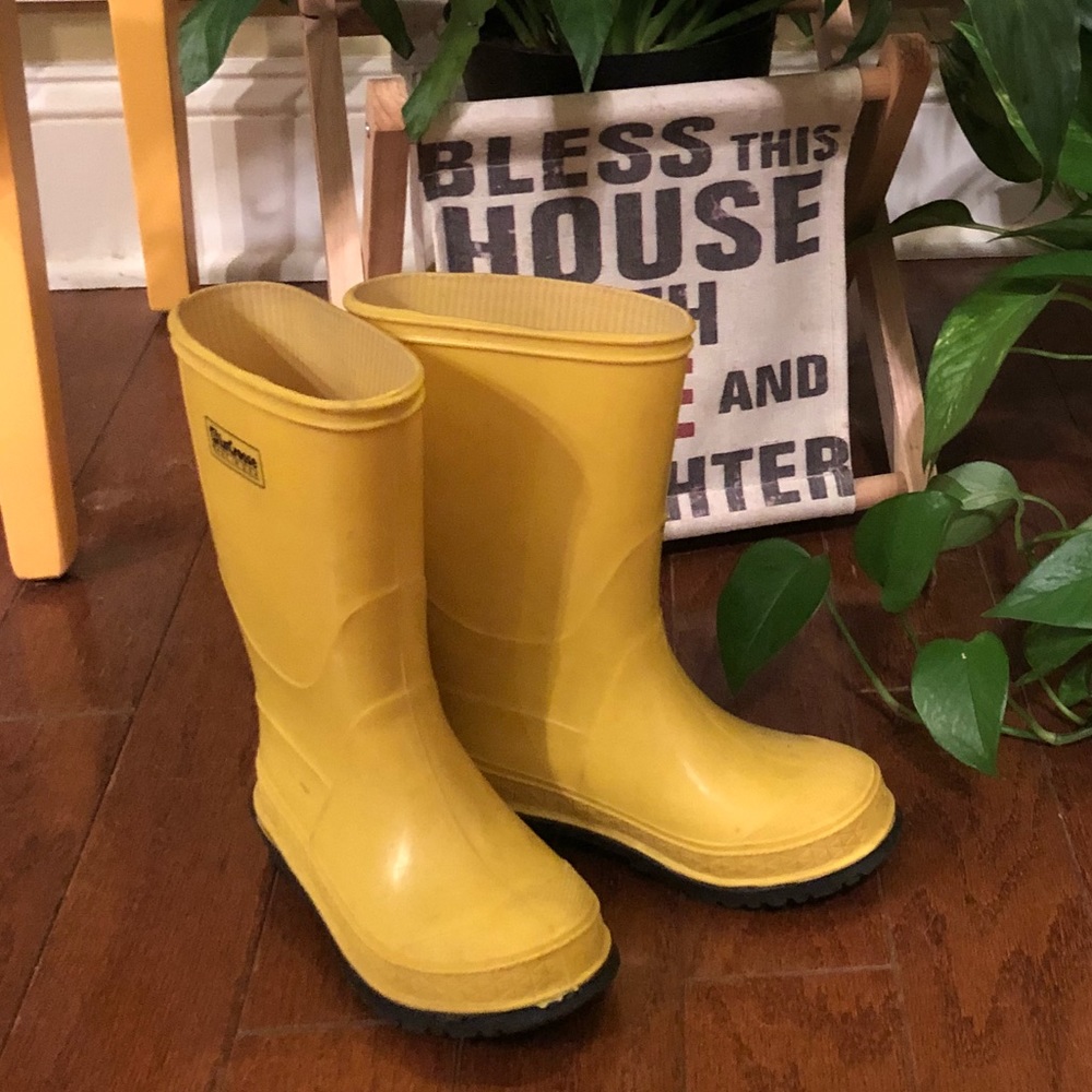 Rain boots Kids Size 10 (yellow)